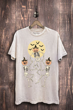 Load image into Gallery viewer, Pumpkin Head Tshirt