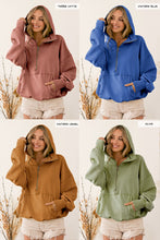 Load image into Gallery viewer, BB Stitch Detail Half Zip