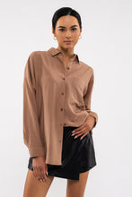 Load image into Gallery viewer, B.P. Collared Button Front Blouse