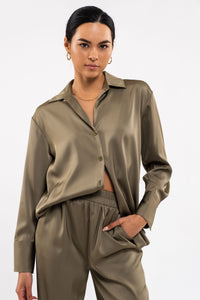BP Satin Collared Button