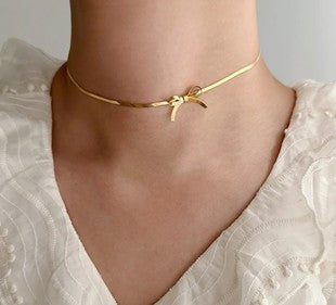 Mini Bow Choker