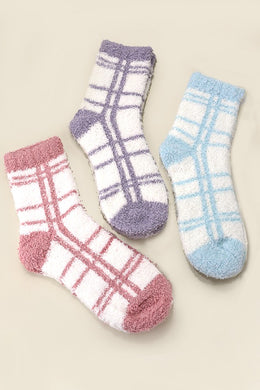 W2W Plaid Fuzzy Socks