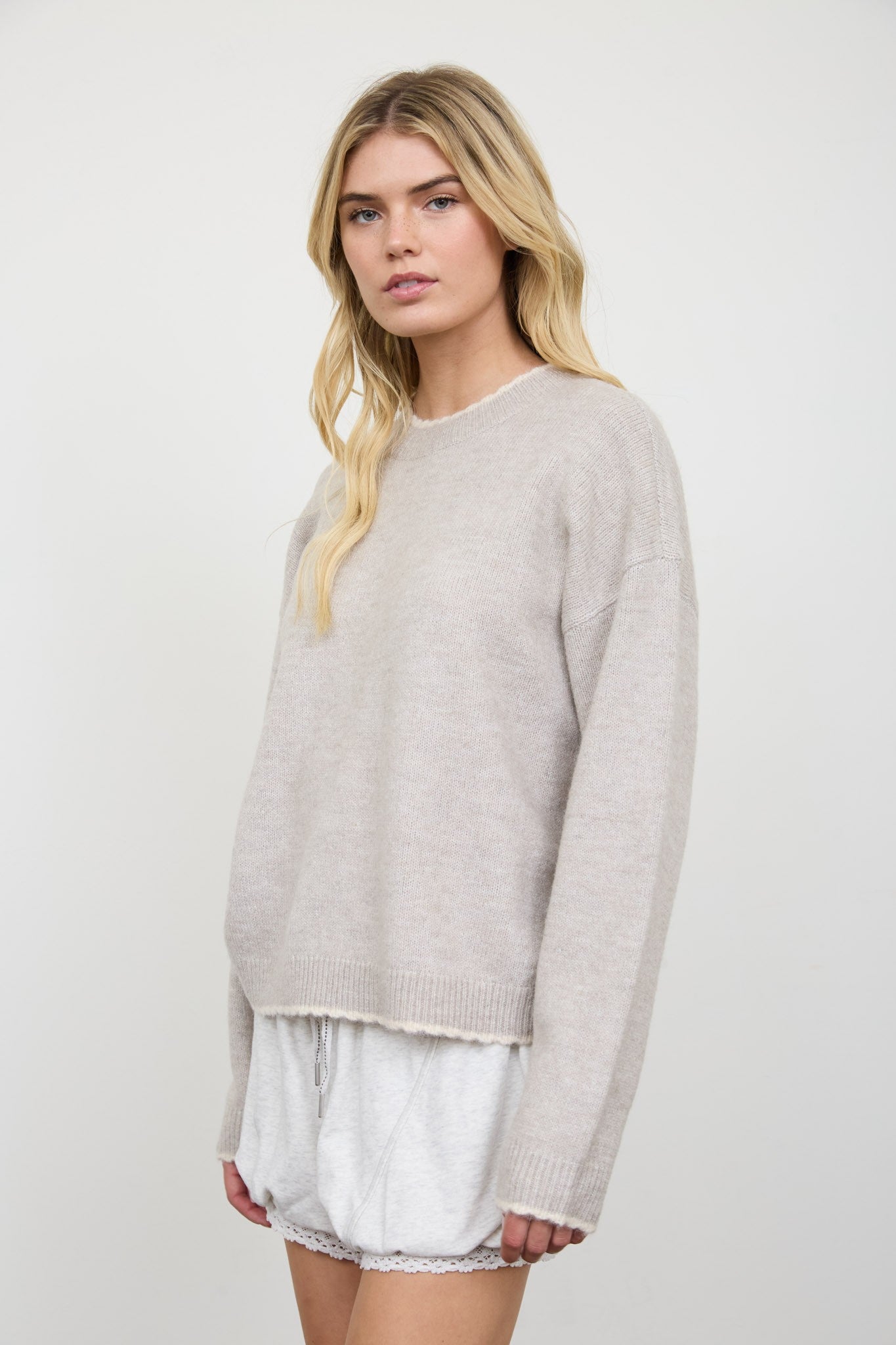 BP Contrast Edge Long Sleeve Pullover