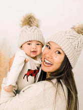 Load image into Gallery viewer, Oatmeal Pom Beanie