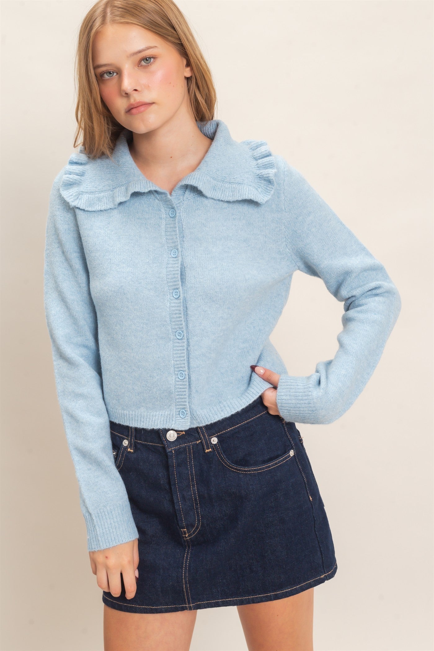 HF Ruffled Collar Cardigan