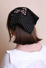 Load image into Gallery viewer, LE Floral Dot Bandana