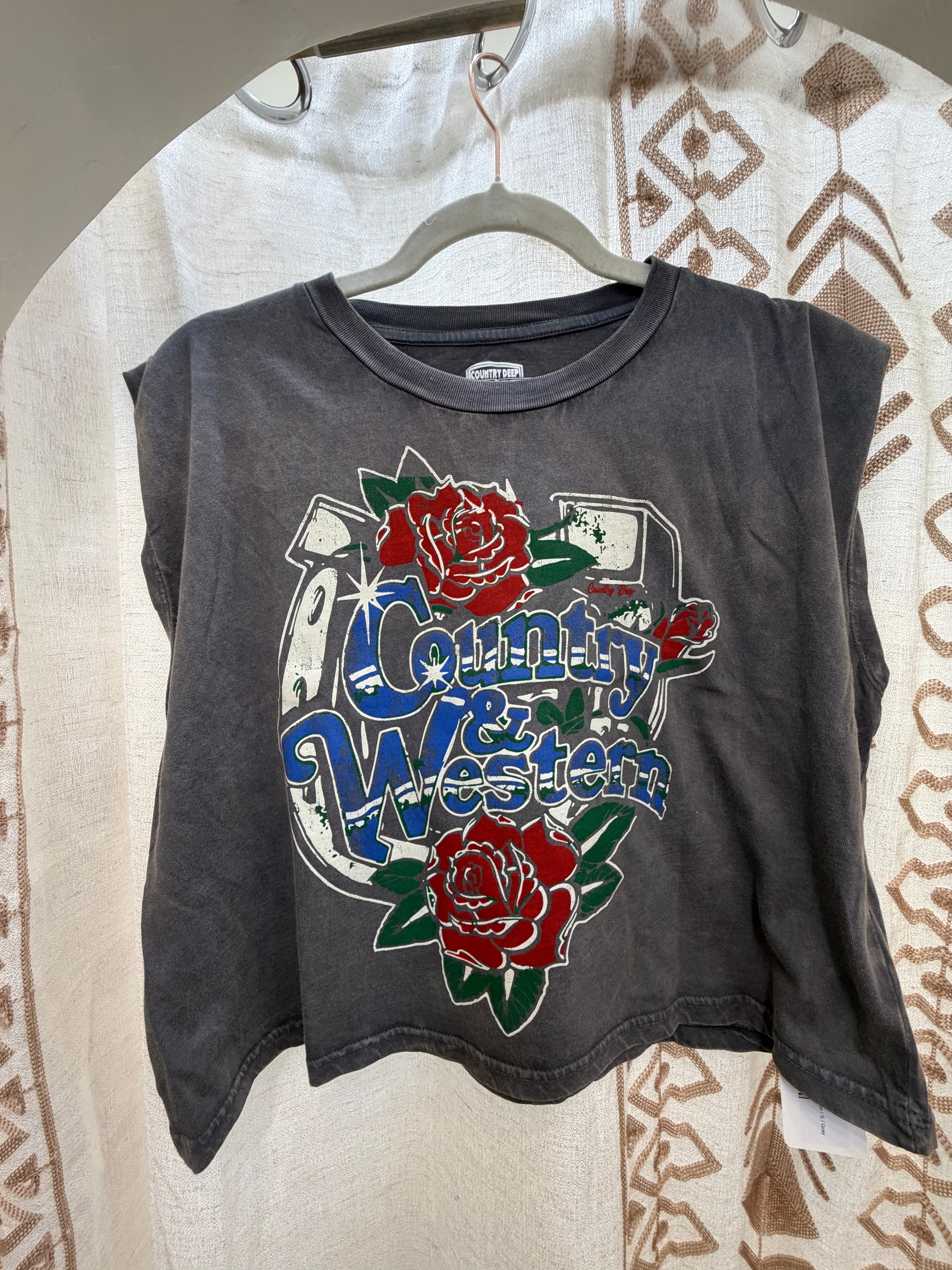 CD Horseshoe/Roses Boxy Muscle Tee