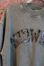 Load image into Gallery viewer, Floral Midwest Crewneck