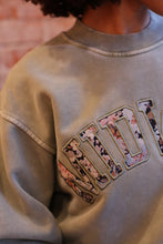 Load image into Gallery viewer, Floral Midwest Crewneck