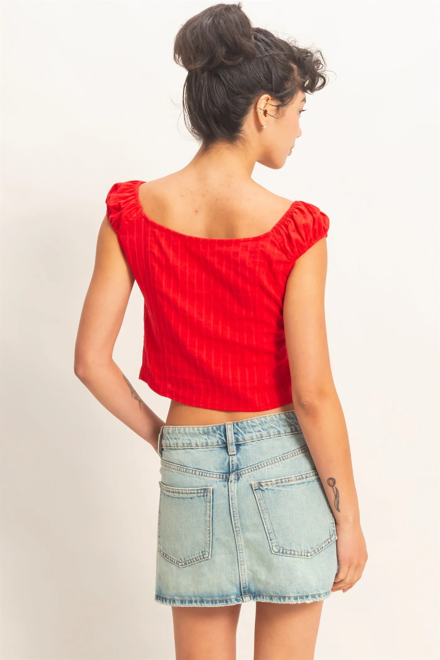 HF Button Front Scoop Neck Cap Sleeve Top
