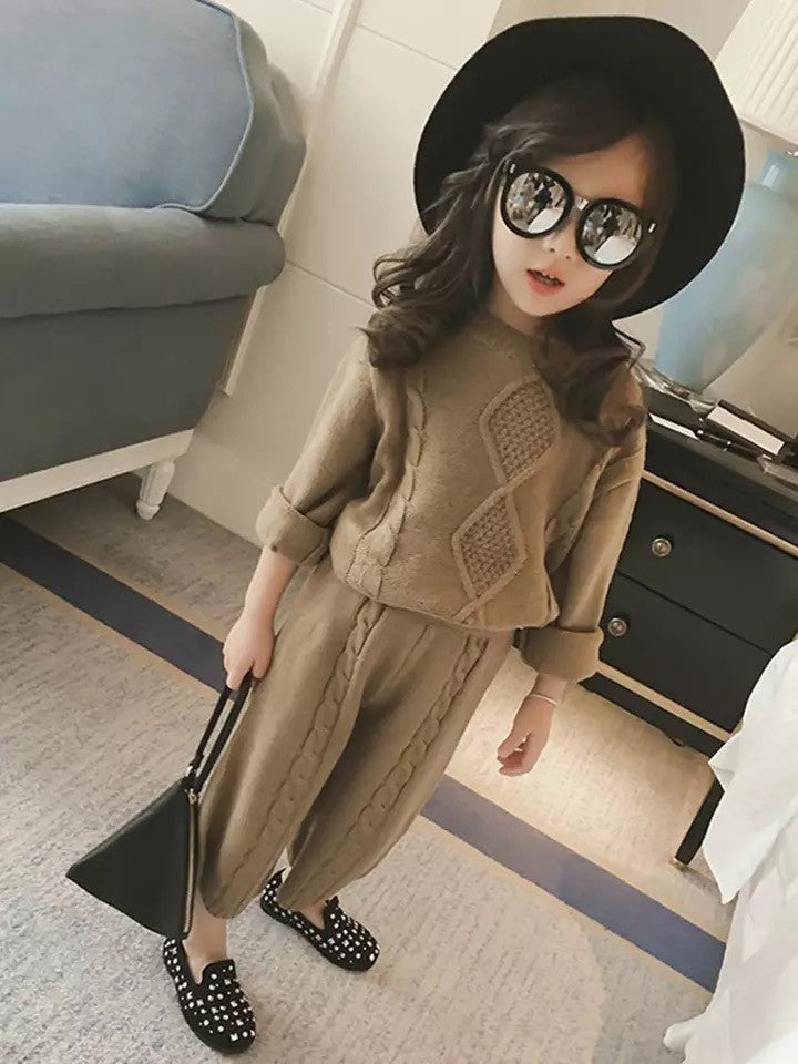 Oversize knit pant