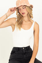 Load image into Gallery viewer, Scoop Neck Cami