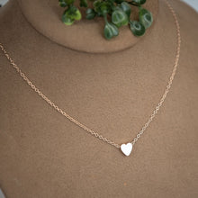 Load image into Gallery viewer, Mini Heart Necklace